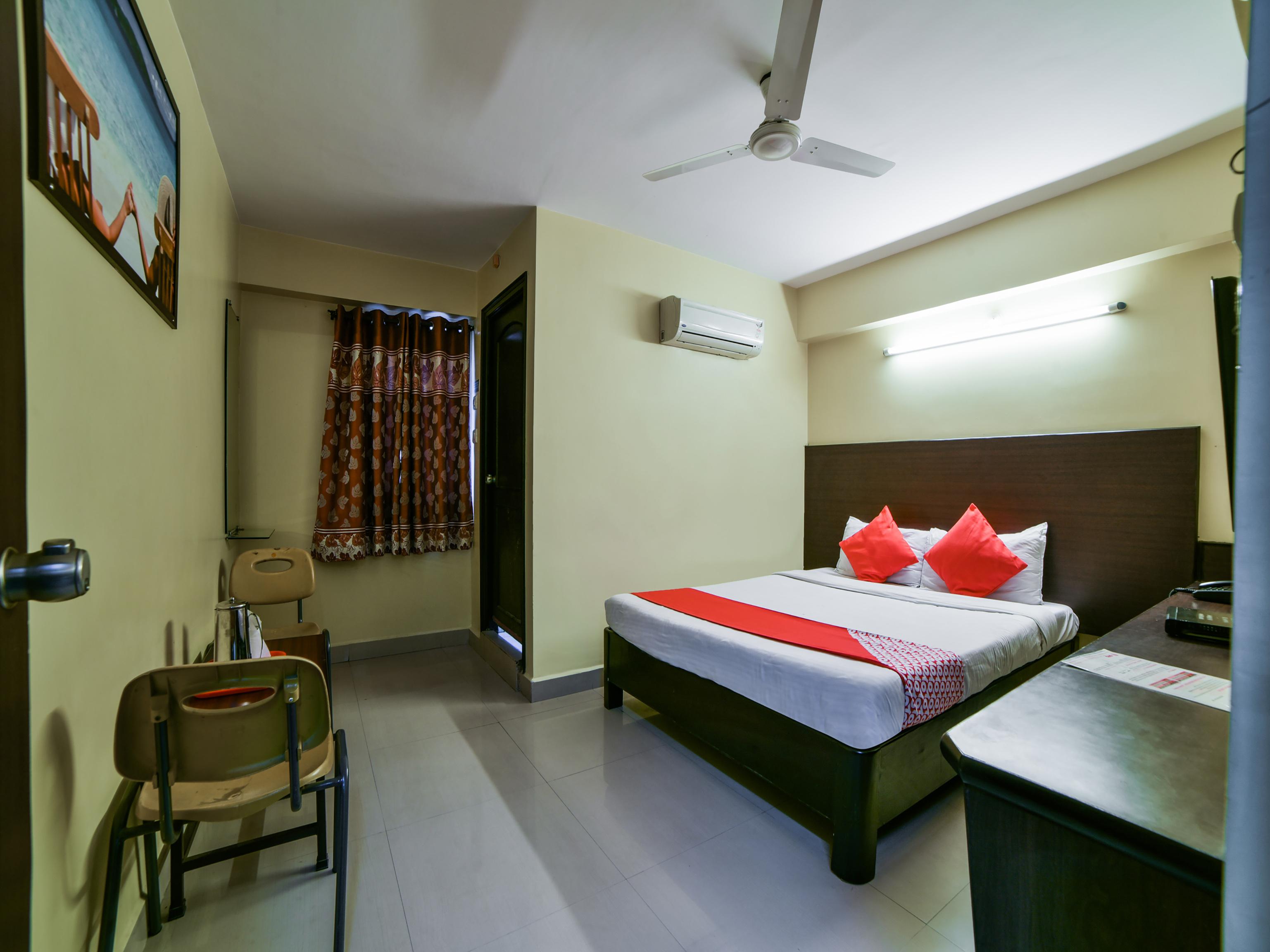 Oyo 2840 Kanha Grand Hyderabad Exterior foto