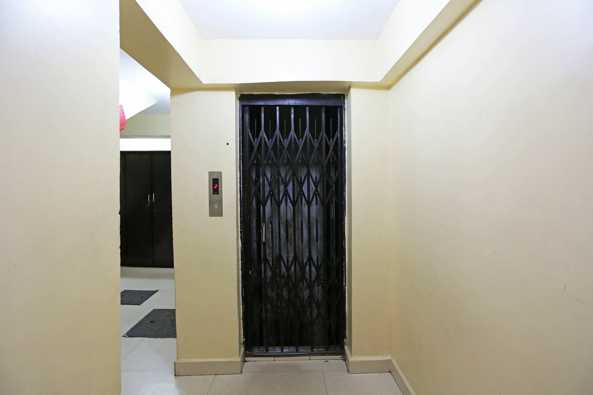 Oyo 2840 Kanha Grand Hyderabad Exterior foto