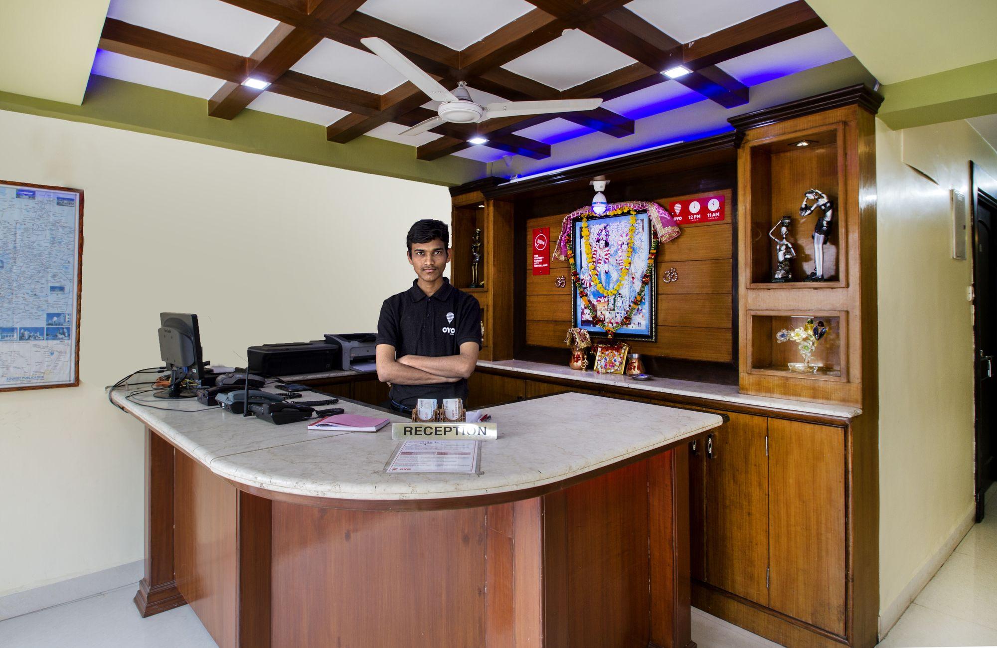 Oyo 2840 Kanha Grand Hyderabad Exterior foto